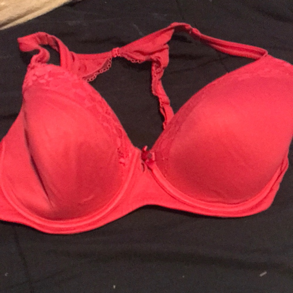 Victoria Secret, Size 38D